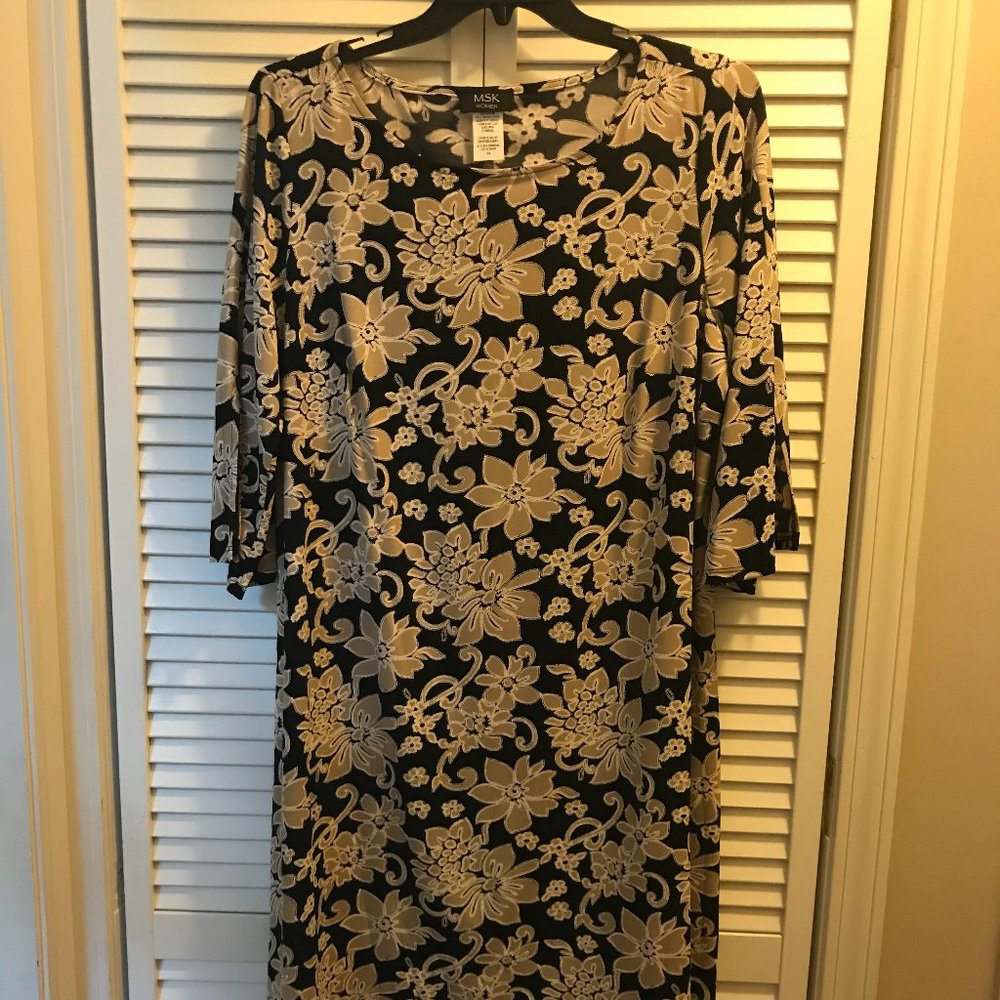Beautiful black and tan swingy dress